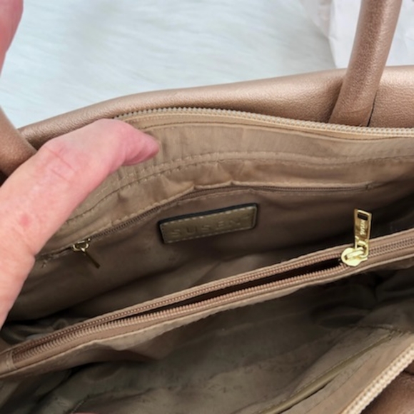 Susen Hangbag , medium Champagne purse - Picture 6 of 7